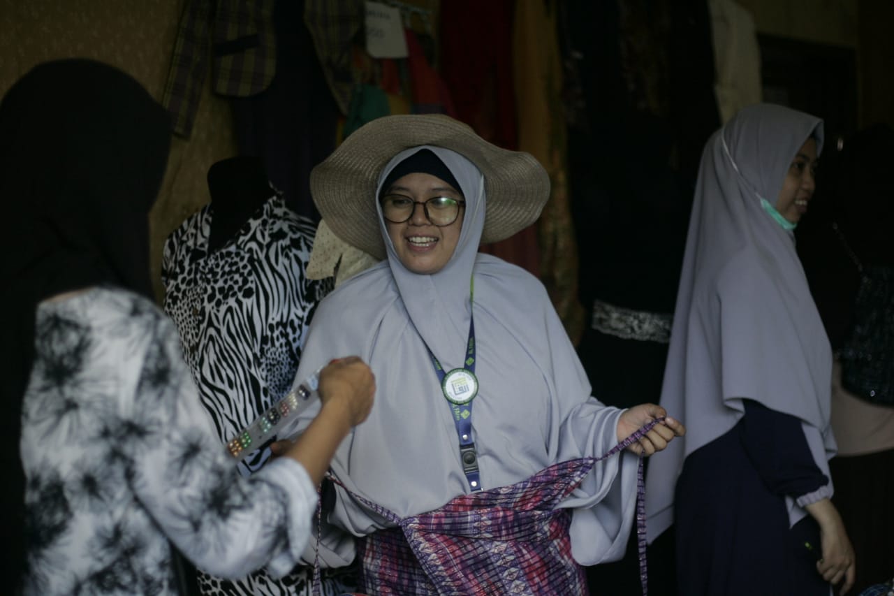 SIT Al Fatih Makassar kumpulkan puluhan juta di Bazar Amal